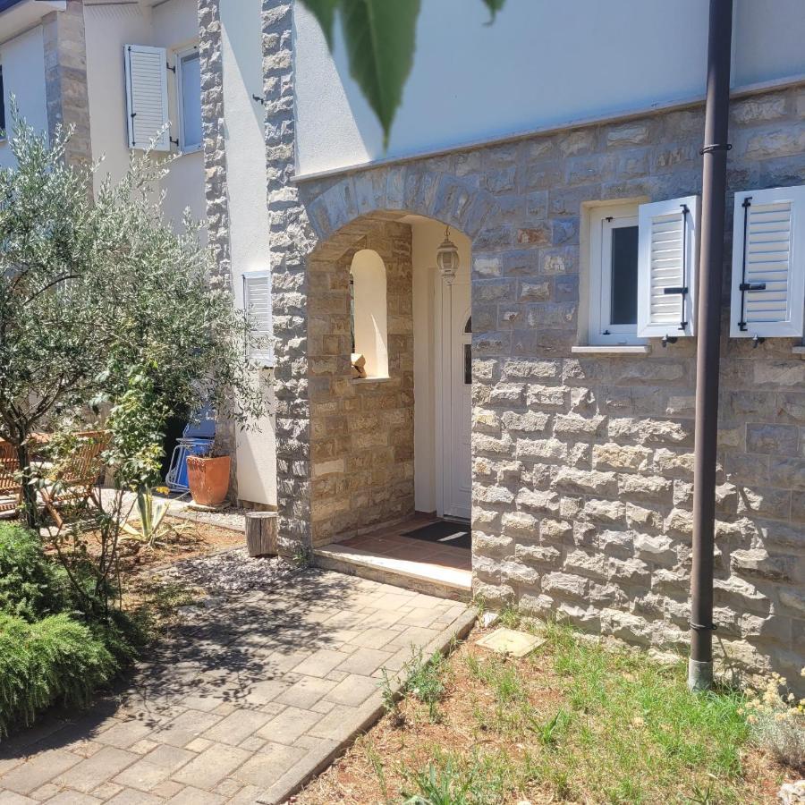Haus Sunshine Villa Novigrad  Bagian luar foto